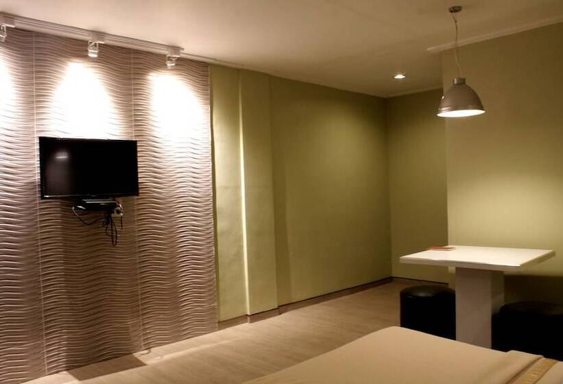 Fotos del hotel New Winston:  19