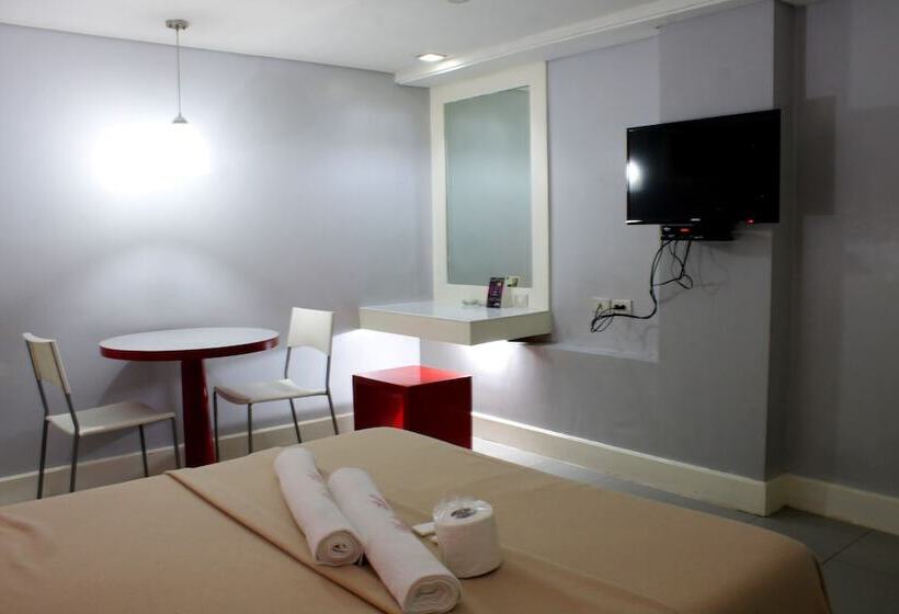 Fotos del hotel New Winston:  16