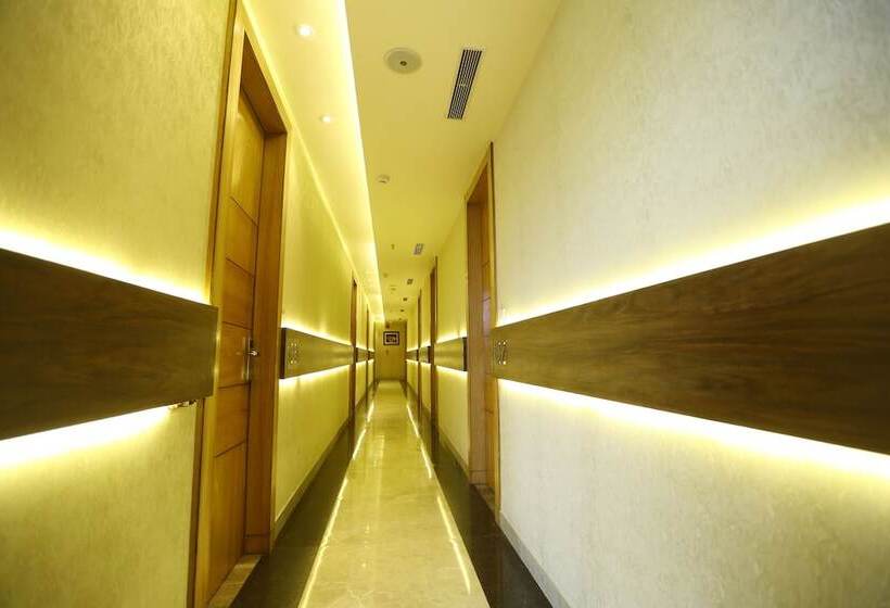 Fotos del hotel The Gurveer Royal:  15