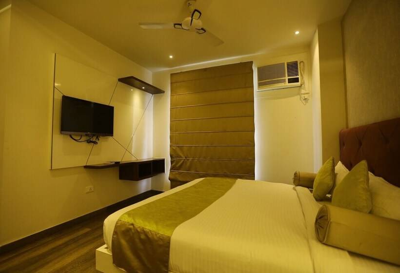 Fotos del hotel The Gurveer Royal:  18