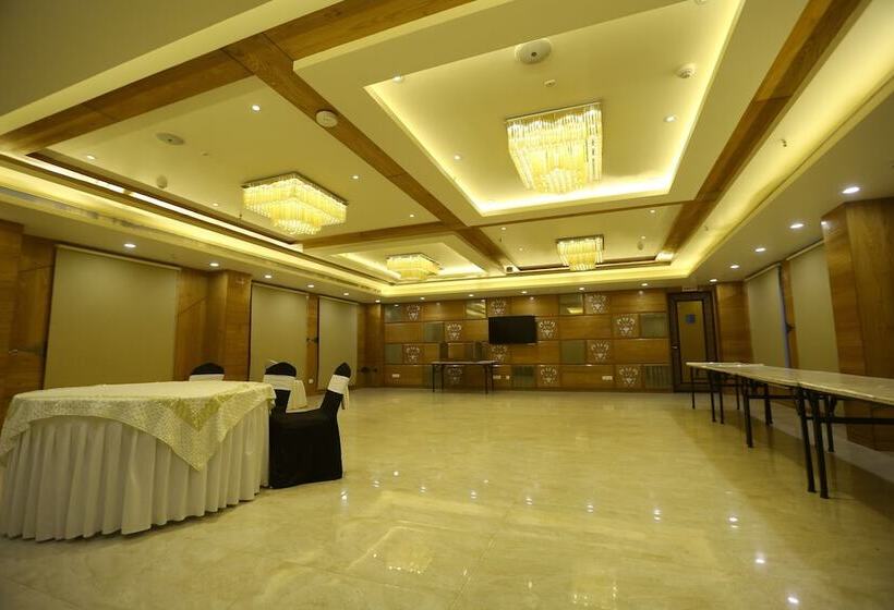 Fotos del hotel The Gurveer Royal:  19