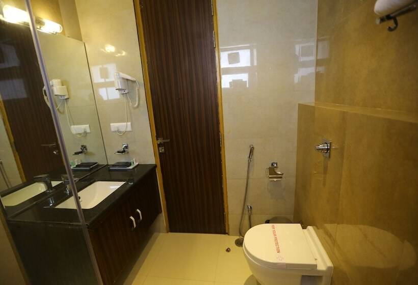 Fotos del hotel The Gurveer Royal:  7