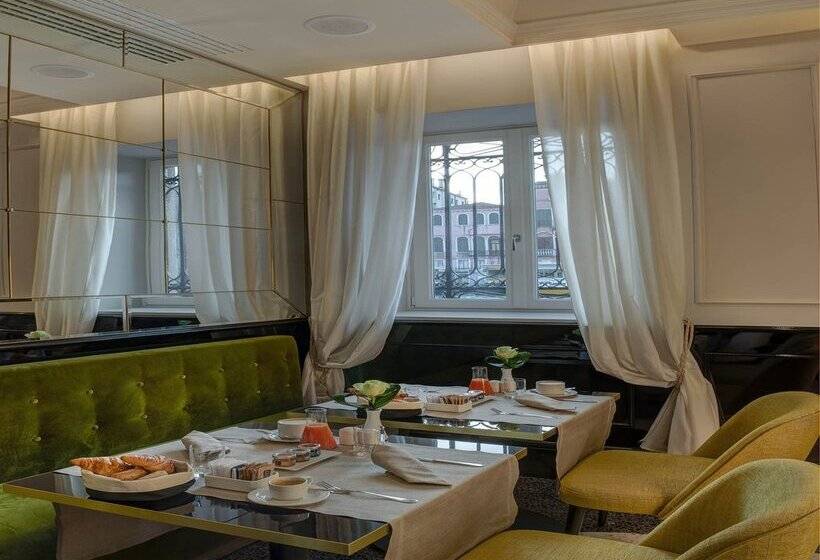 Fotos del hotel H10 Palazzo Canova:  69