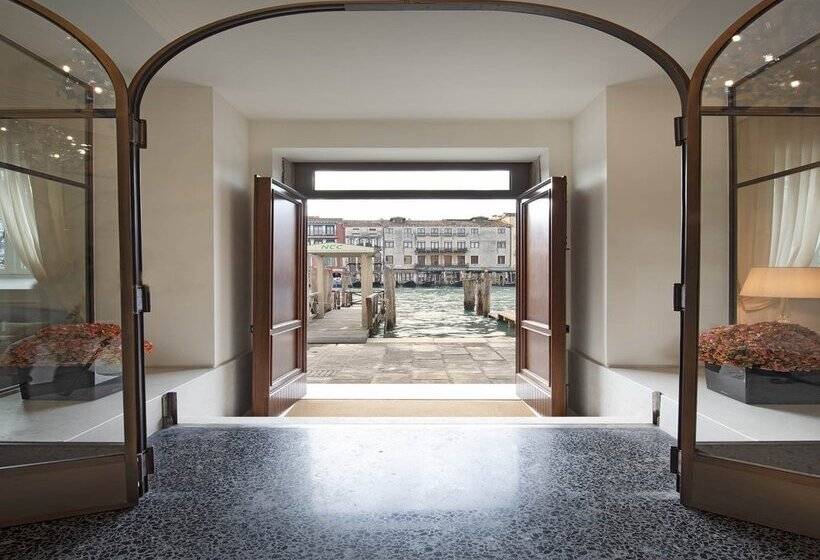 Fotos del hotel H10 Palazzo Canova:  44