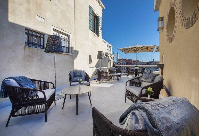 Fotos del hotel H10 Palazzo Canova:  18