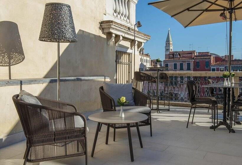 Fotos del hotel H10 Palazzo Canova:  48