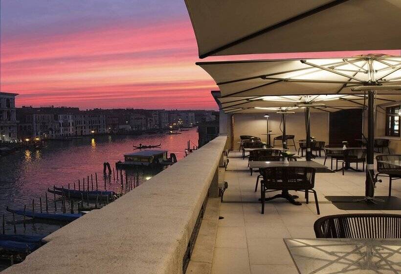 Fotos del hotel H10 Palazzo Canova:  14