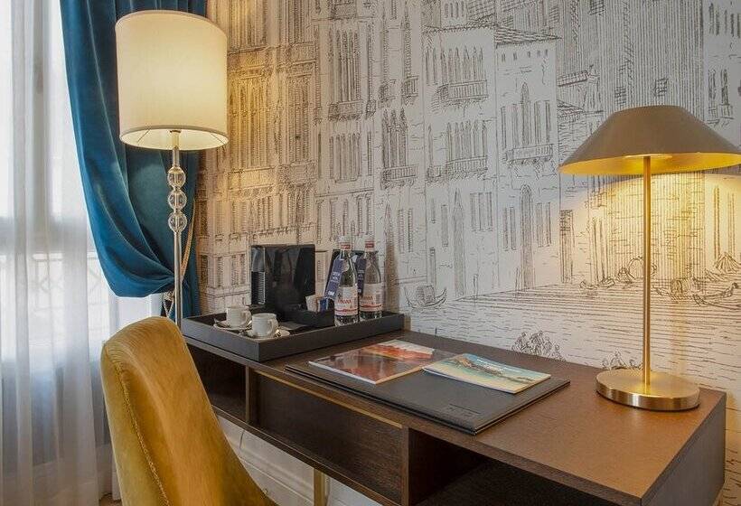 Fotos del hotel H10 Palazzo Canova:  47