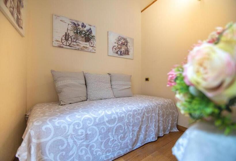 Fotos del hotel La Ghirlanda B&b:  9