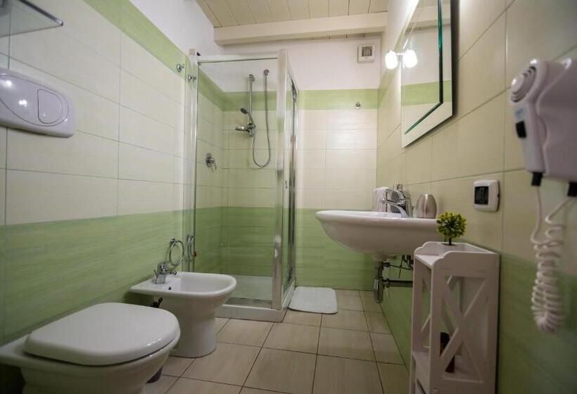 Fotos del hotel La Ghirlanda B&b:  2