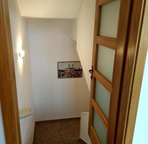 Fotos del hotel Guest House Regina Mundi:  15