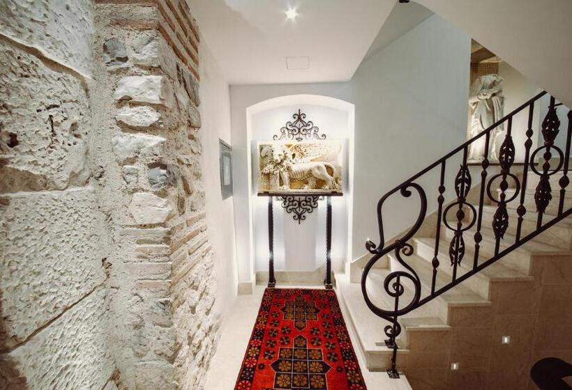 Fotos del hotel Villa Nepos:  14