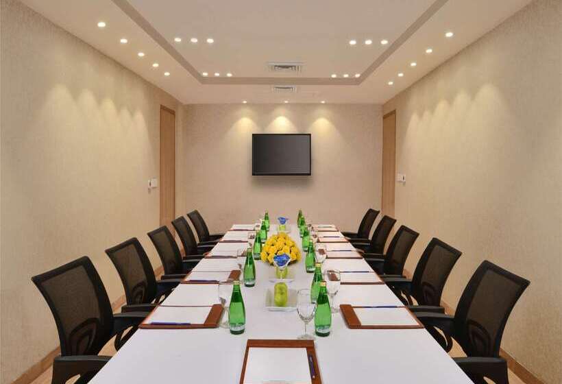 Fotos del hotel Golden Sarovar Portico:  6