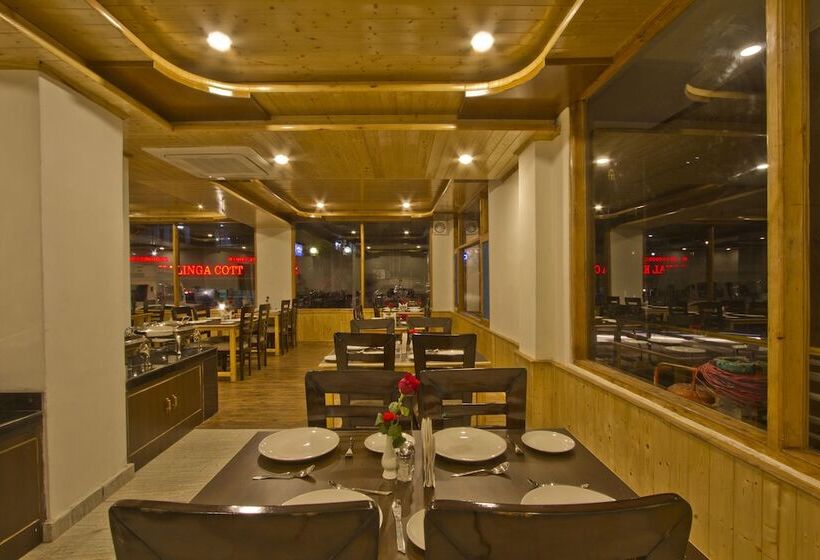 Fotos del hotel Sarthak Regency:  4