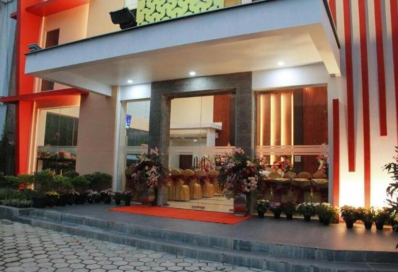 Fotos del hotel Sumi Hotel Surabaya:  4