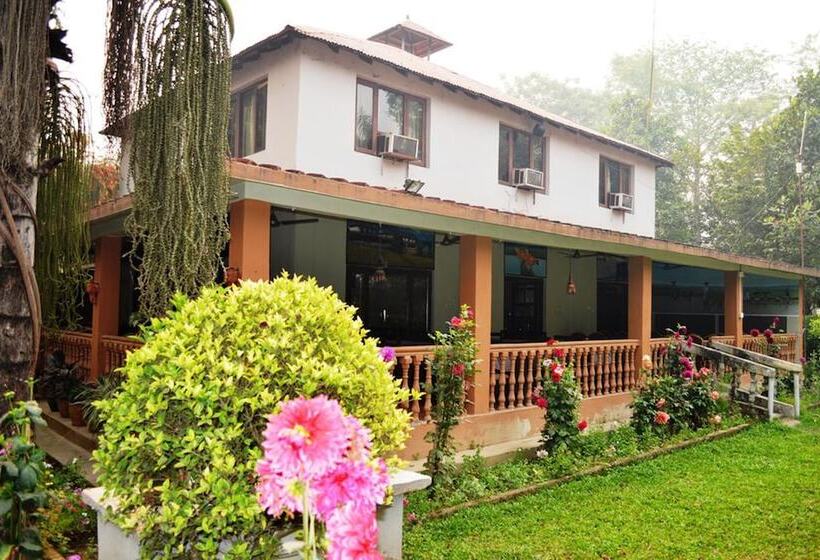 Fotos del hotel Chitwan Paradise:  9