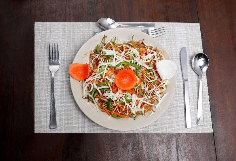 Fotos del hotel Chitwan Paradise:  10