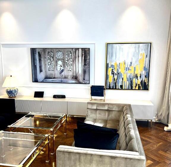 Fotos del hotel Mondrian Luxury Suites & Apartments Old Town Market Square I:  9