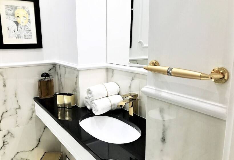 Fotos del hotel Mondrian Luxury Suites & Apartments Old Town Market Square I:  14