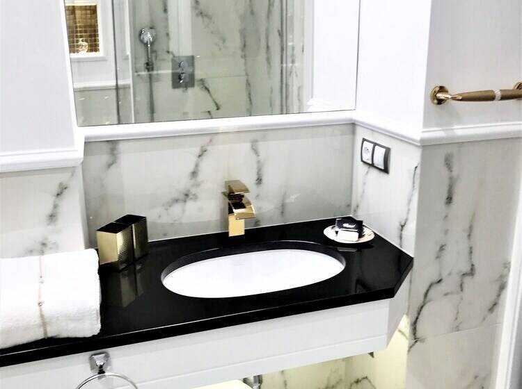 Fotos del hotel Mondrian Luxury Suites & Apartments Old Town Market Square I:  10