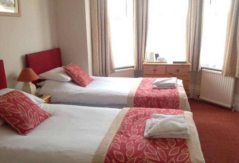 Fotos del hotel By The Sea Bed And Breakfast:  11