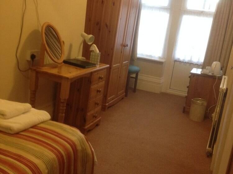 Fotos del hotel By The Sea Bed And Breakfast:  6