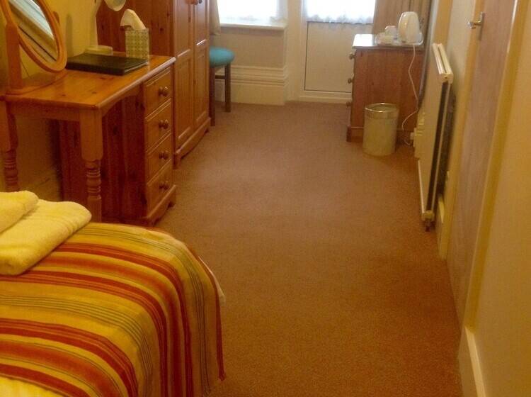 Fotos del hotel By The Sea Bed And Breakfast:  14