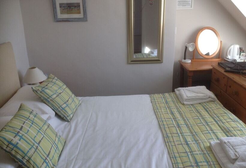 By The Sea Bed And Breakfast