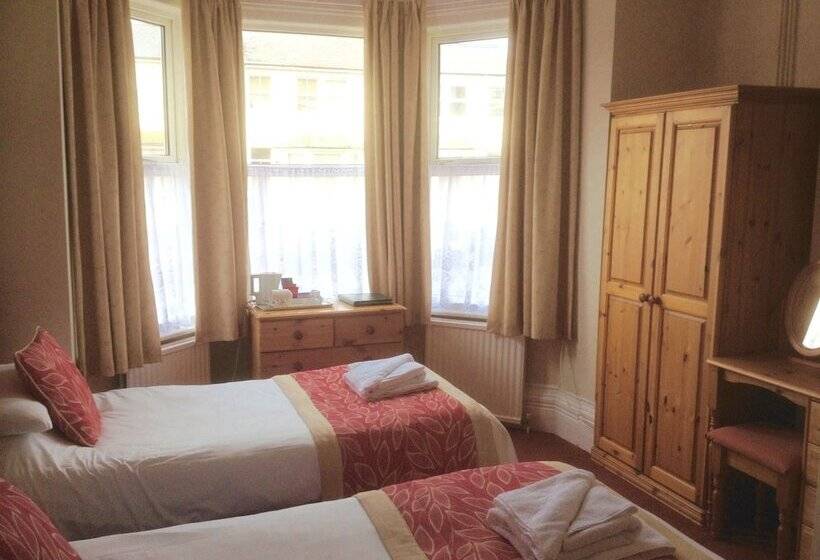 Fotos del hotel By The Sea Bed And Breakfast:  10