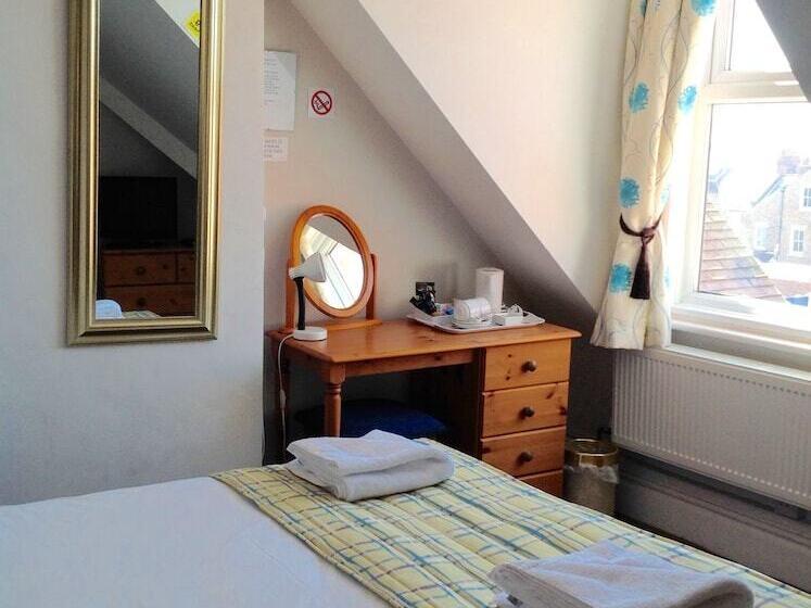 Fotos del hotel By The Sea Bed And Breakfast:  15