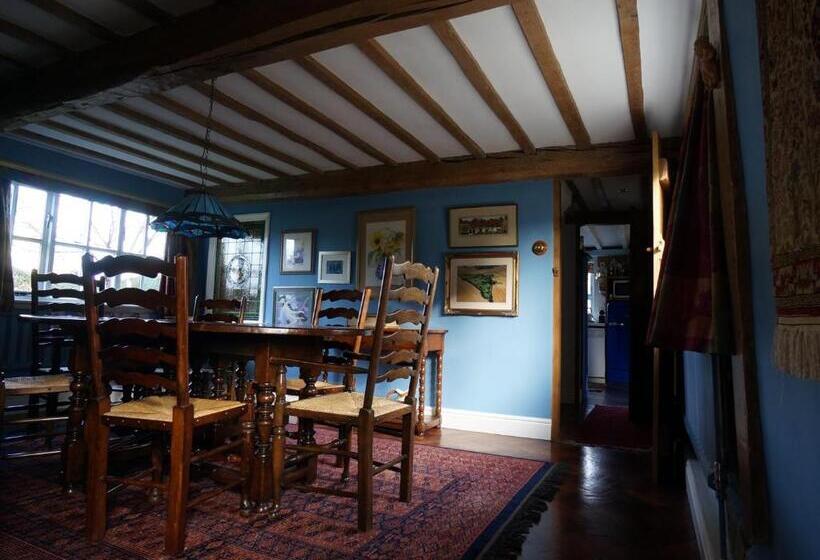 Fotos del hotel Chequer Cottage:  21