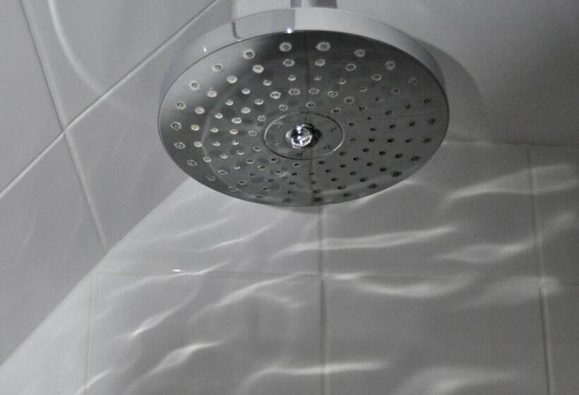 Fotos del hotel Chequer Cottage:  20