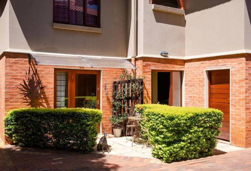 Fotos del hotel 37 On Charles:  8