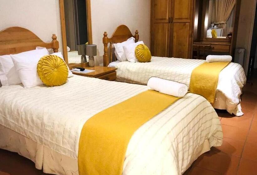 Fotos del hotel Emoyeni Lodge:  18