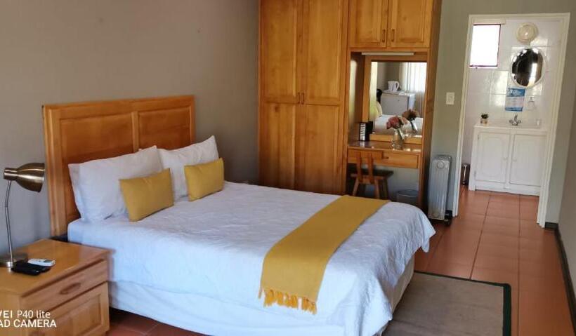 Fotos del hotel Emoyeni Lodge:  17