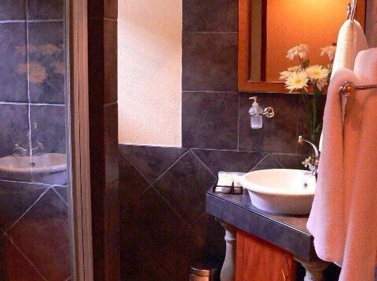 Fotos del hotel Emoyeni Lodge:  10