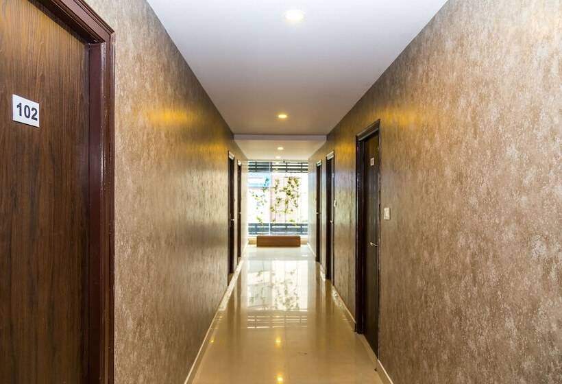 Fotos del hotel Fab Astra Suites Hsr Layout:  3