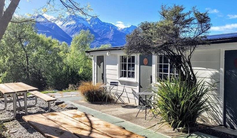 Fotos del hotel Kinloch Lodge - Backpacker:  16