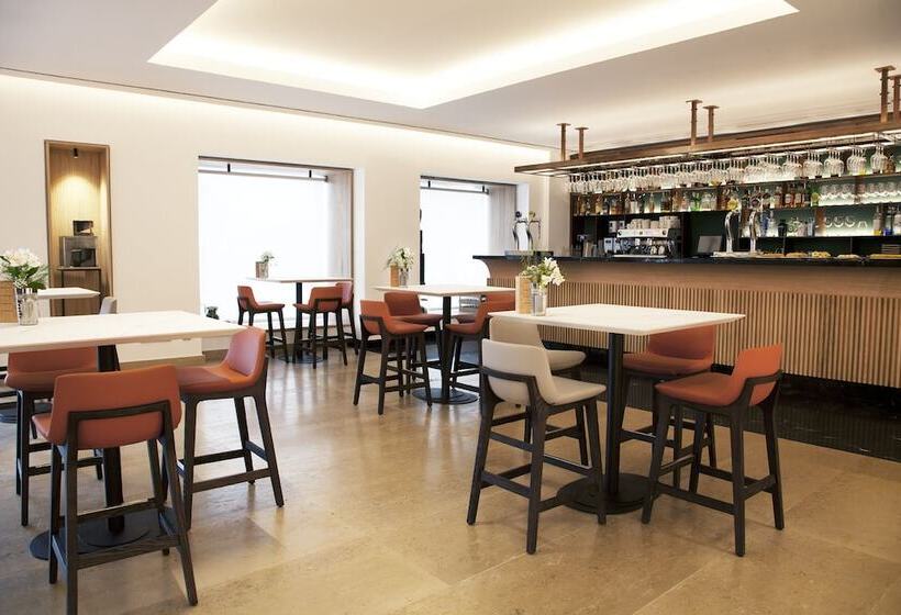 Fotos del hotel Lasala Plaza:  5