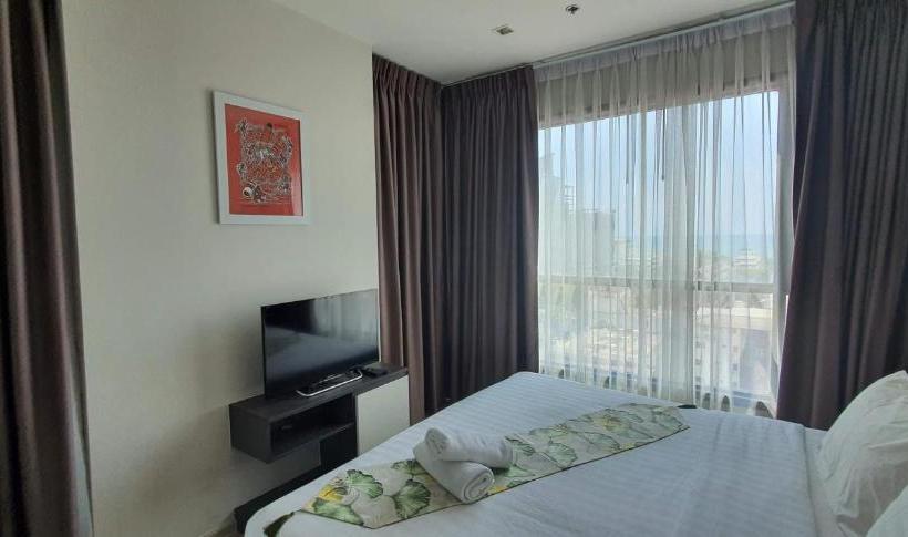 Fotos del hotel The Base Central Pattaya Paza:  5