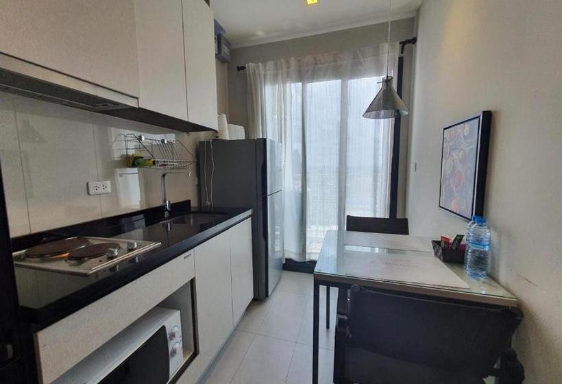 Fotos del hotel The Base Central Pattaya Paza:  22