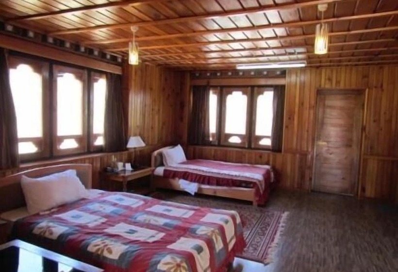 Fotos del hotel Pelri Cottages:  4