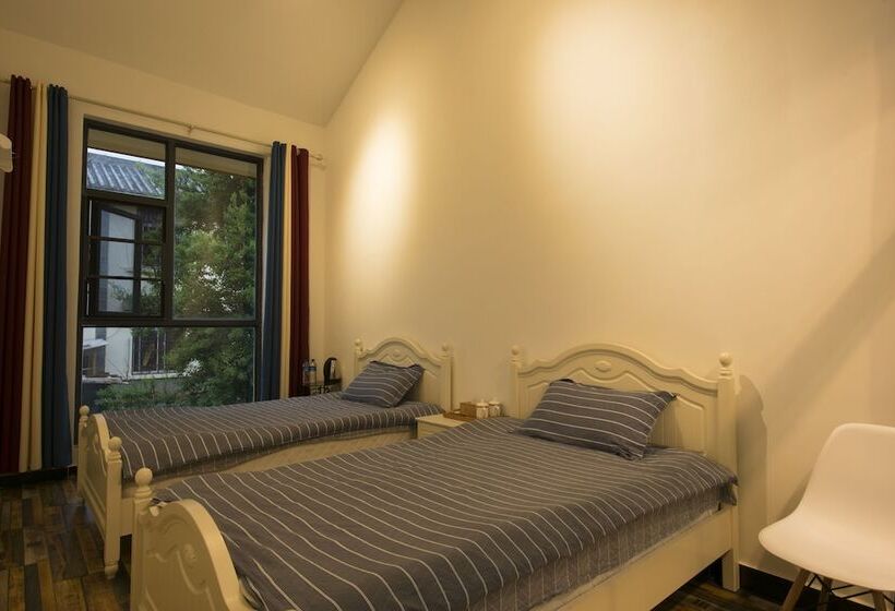 Shi Lin Family Folk Inn