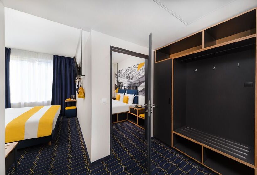 Fotos del hotel D8 Hotel:  7