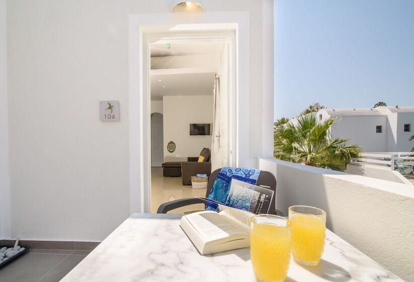 Fotos del hotel De Naxia Suites:  2