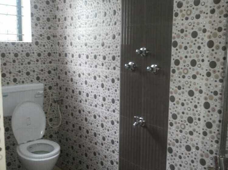 Fotos del hotel Ocean Waves Meera:  3