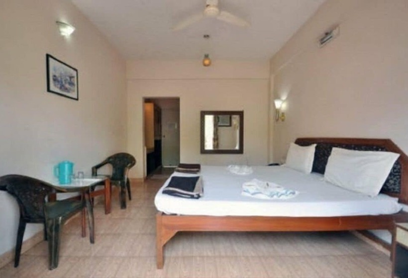 Fotos del hotel Ocean Waves Meera:  6