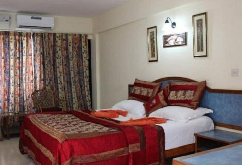 Fotos del hotel Ocean Waves Meera:  9