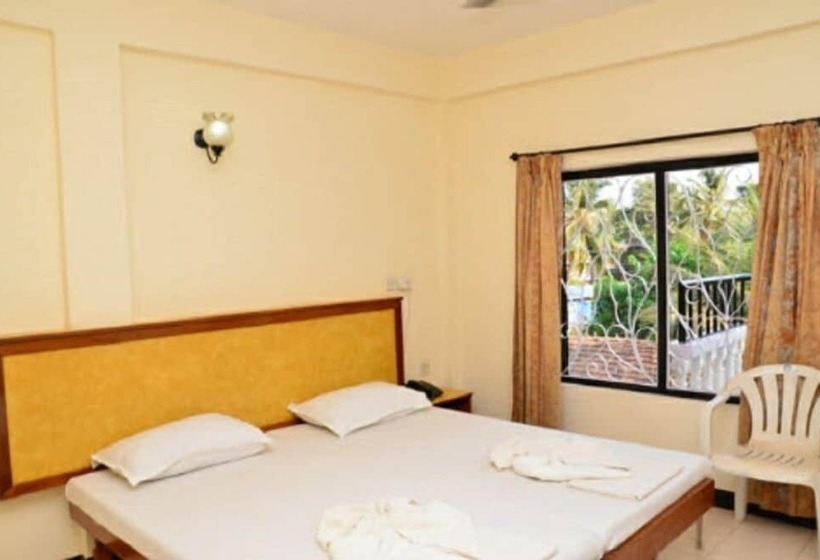 Fotos del hotel Ocean Waves Meera:  11