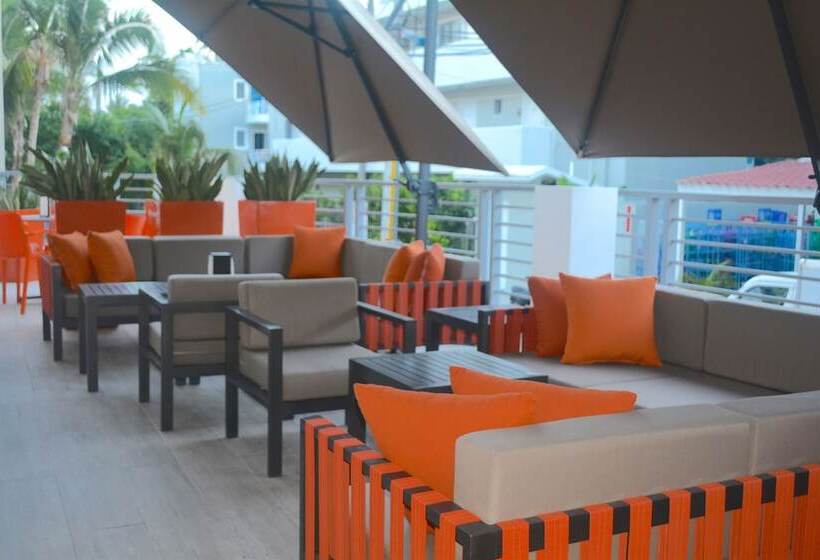 Fotos del hotel Ducassi Suites Rooftop Pool Beach Club & Spa:  2